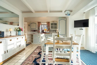 "Am hohen Ufer", Reetdach-Haus "Happy Haus"