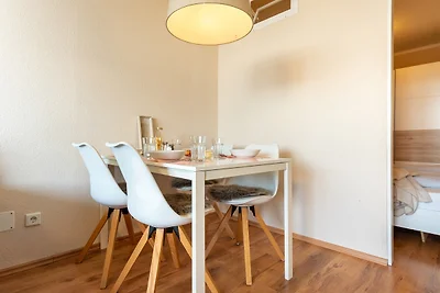 Vier Jahreszeiten, Wohnung 3.53