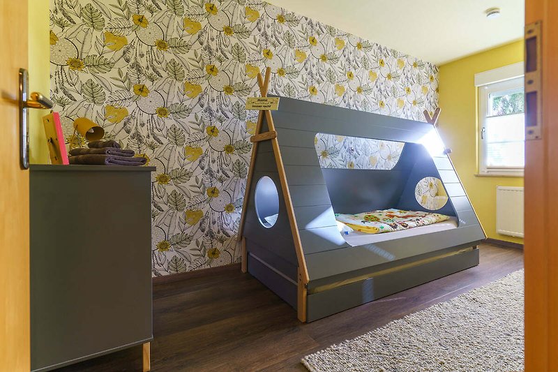 Kinderschlafzimmer mit Abenteuerfaktor (inkl. zweites Auziehbett)