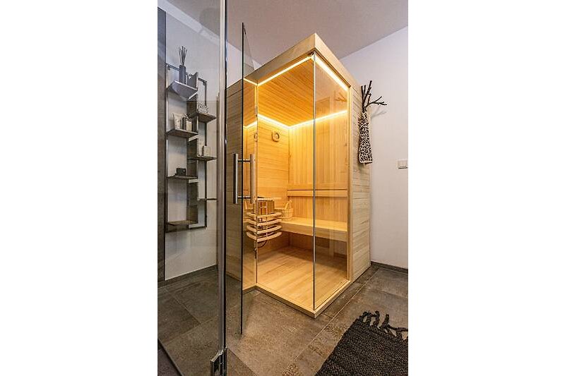 Einladende Wohnung mit stilvollem Interieur und schöner Sauna