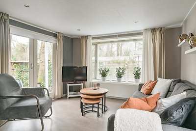 Ruime luxe 4 persoons Chalet midden op de Veluwe