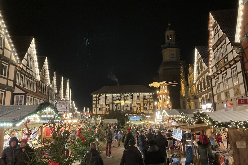 Traditioneller Weihnachtsmarkt in der Altstadt.
