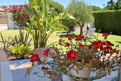 Casa Concha, Ferienhaus in Meeresnähe mit Garten und privatem Pool, A/C & WIFI