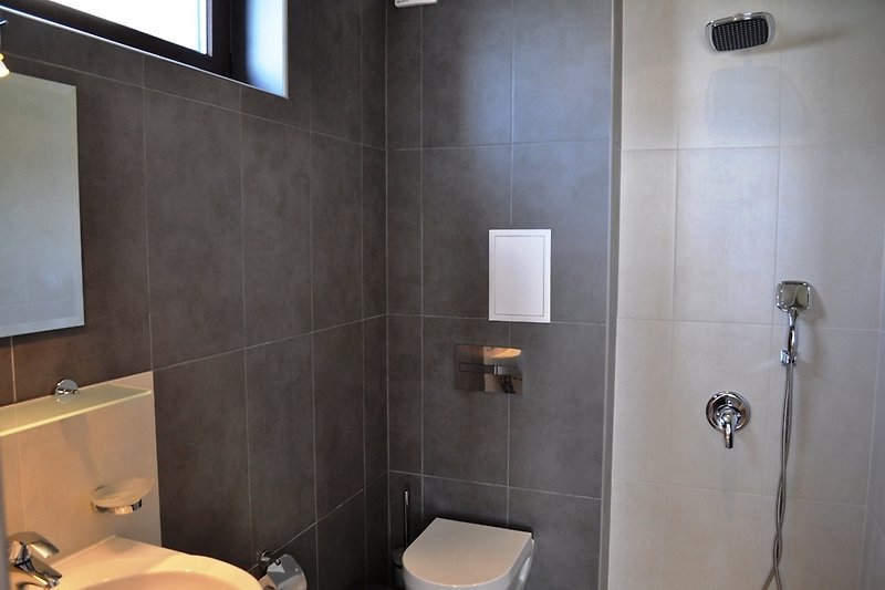 Enclosed shower-room
