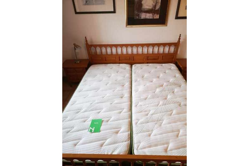 Alle Betten haben neue hochwertige Federkernmatratzen