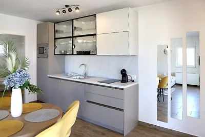 Apartment Basilea 3 (yellow)