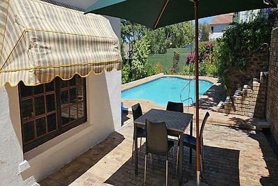 Self catering Thatch House with private pool in Somerset West, Cape Town