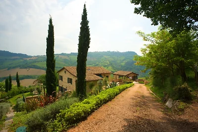 " Il Gufo " - "La Casa di Petra"