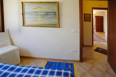 " Il Gufo " - "La Casa di Petra"