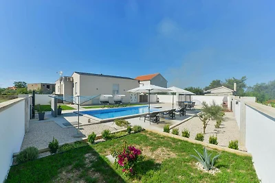 Villa Miranda, 6+2 with pool, Zaton