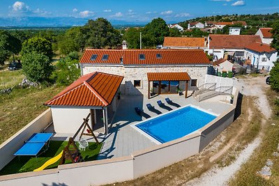 Villa Miandri with heated pool