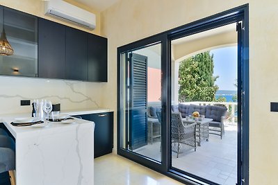 Beachfront Villa Mediterranea with pool