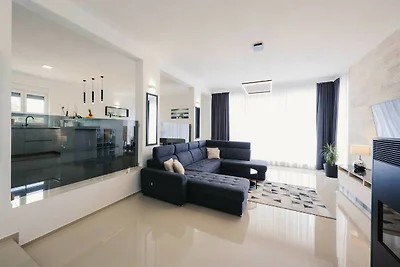 Villa Miranda, 6+2 with pool, Zaton