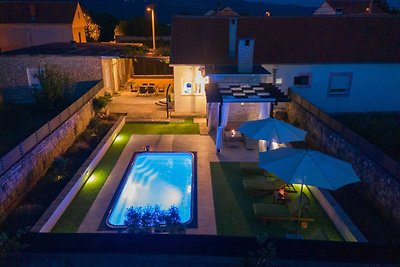 Dalmatian Holiday house Marcella with pool