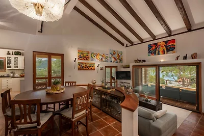 Villa Barotul with pool