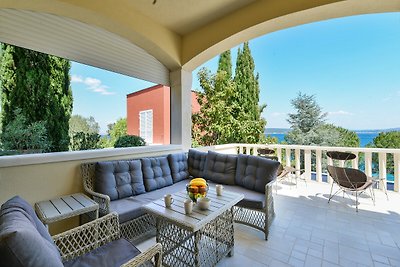 Beachfront Villa Mediterranea with pool