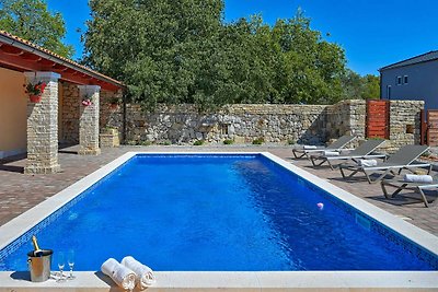 Villa Jacassa mit grossem Schwimmbecken