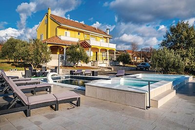 Herrliche Villa Mande mit Pool, Vrana-See