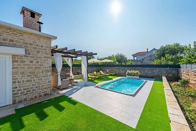 Dalmatian Holiday house Marcella with pool