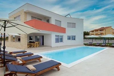 Villa Amfora for 12 guests with sauna, jacuzz...