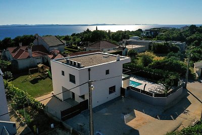 Villa Nostro Porto with pool