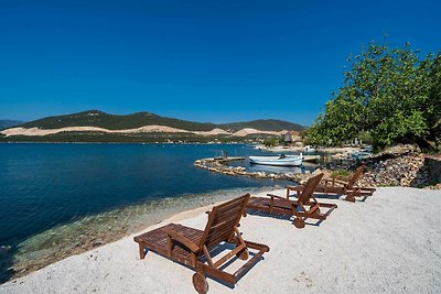 Villa Fronte Mare Frantoio con piscina...