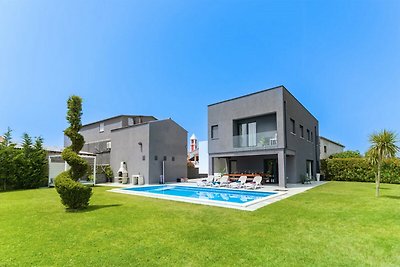 Villa Lux Croatia with heated pool