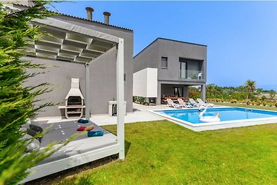 Villa Lux Croatia with heated pool