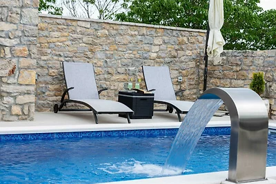 Villa Didovi snovi with pool