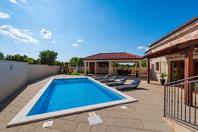 Villa Miandri with heated pool