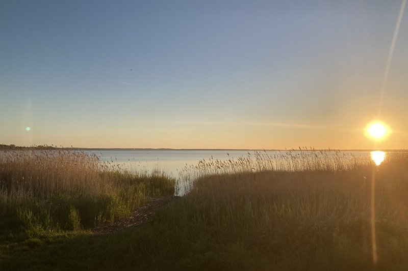 Sonnenuntergang über dem Gardno-See