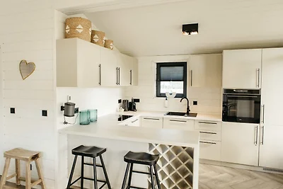 Lake House Scandi mit Hottub | 5 pers.