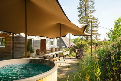 Familiehuis met Hottub + trekkershutten | 18...