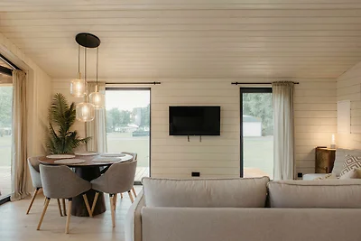 Panorama Lake House Scandi mit Hot Tub | 5 P