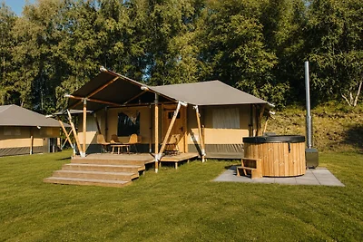 Glamfield Lodge II mit Hot Tub | 6 Pers.