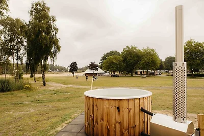 Hill Side Scandi mit Hot Tub | 5 P