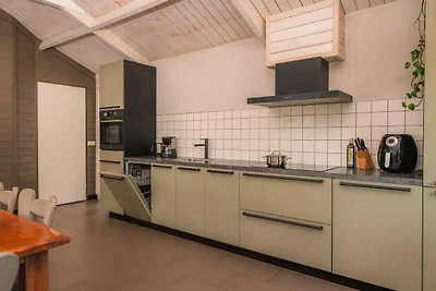 Familienhaus mit Hottub + Wanderhütte | 18...