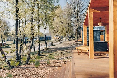 Beach Side Scandi met hottub | 5 pers.