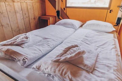 Glamfield Lodge Premium mit Hot Tub | 6 Pers.