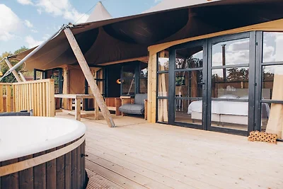 Glamfield Lodge Deluxe mit Hot Tub | 6 Pers.