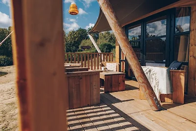 Glamfield Lodge Deluxe mit Hot Tub | 4 Pers.