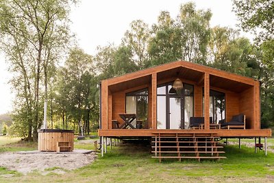 Lake House Scandi met hottub | 5 pers.