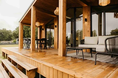 Panorama Lake House Scandi mit Hot Tub | 5 P