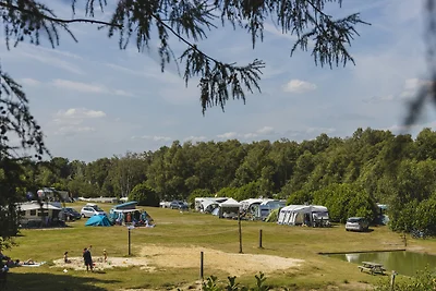 Komfort-Stellplatz am Wasser