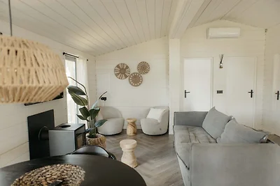 Lake House Scandi mit Hottub | 5 pers.