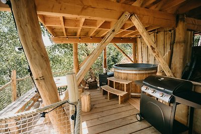 Tree House 1 met hottub