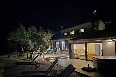 Olive Garden Paradise with Swimming