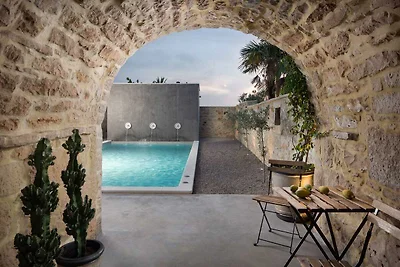 Luxusvilla Covri mit Swimmingpool