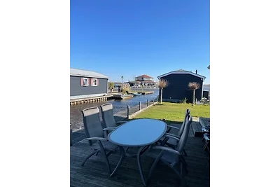 6 Personen Terrasse auf dem Wasser