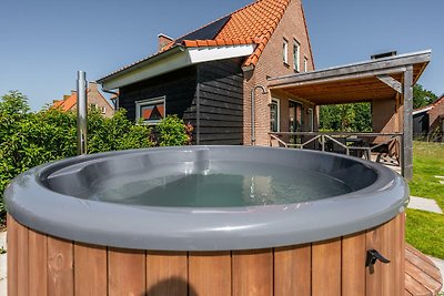 Villa Rome mit Hottub & Fasssauna